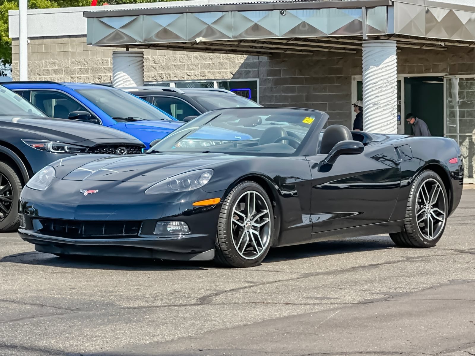 Used 2005 Chevrolet Corvette Convertible w/ Preferred Equipment Group RWD image 7