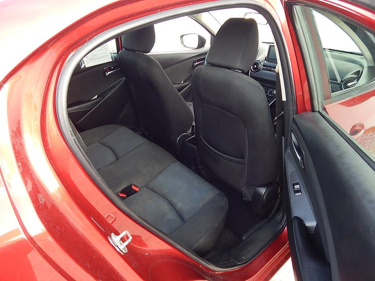 Used 2017 Toyota Yaris iA image 13