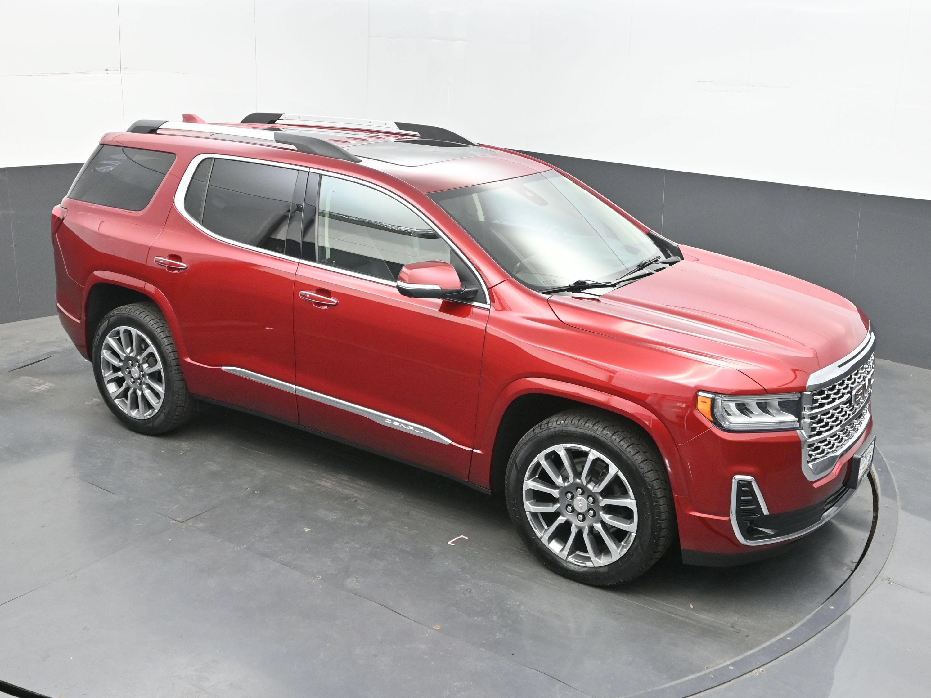 Used 2022 GMC Acadia Denali w/ Denali Ultimate Package AWD/4WD image 30