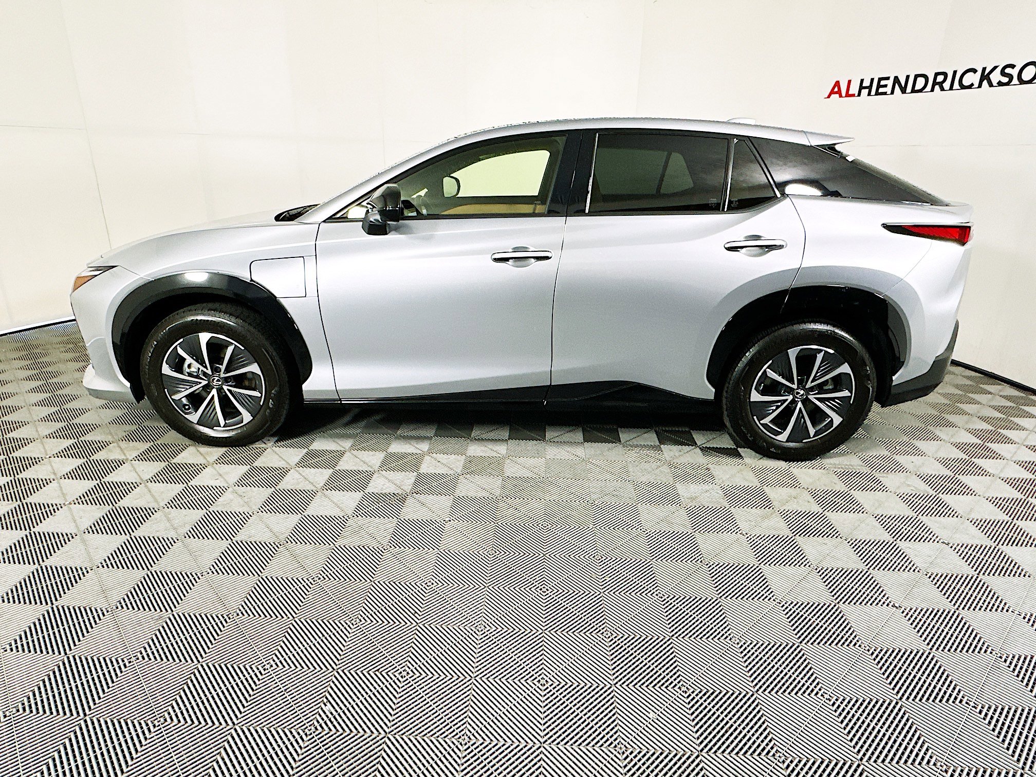 Used 2024 Lexus RZ 300e Premium w/ Accessory Package (Z1) image 6