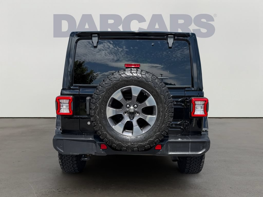 Used 2019 Jeep Wrangler Unlimited Sahara AWD/4WD image 4