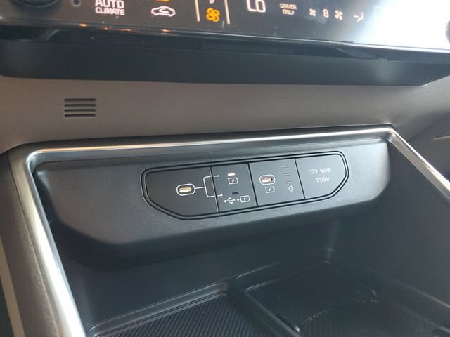 Certified 2025 Kia Carnival EX FWD image 29