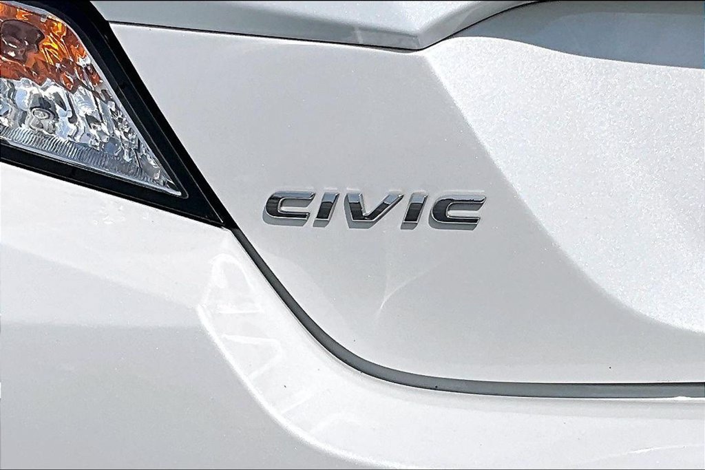 Used 2019 Honda Civic Touring image 8