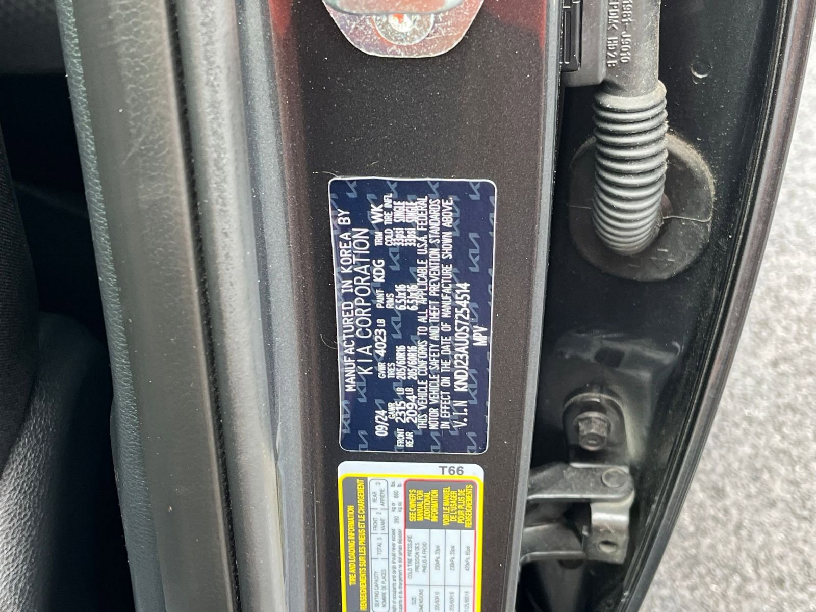 Used 2025 Kia Soul LX w/ LX Technology Package image 27