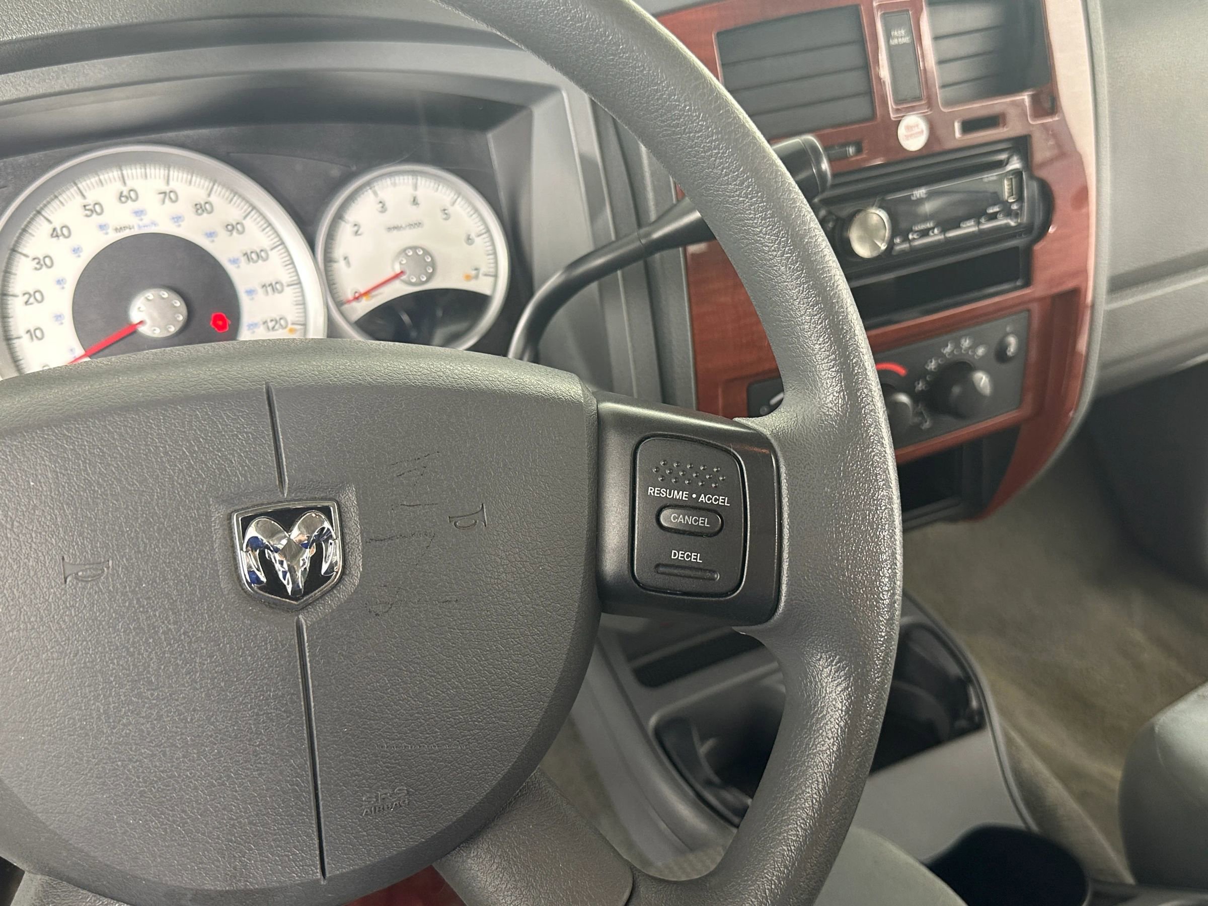 Used 2005 Dodge Dakota SLT image 37