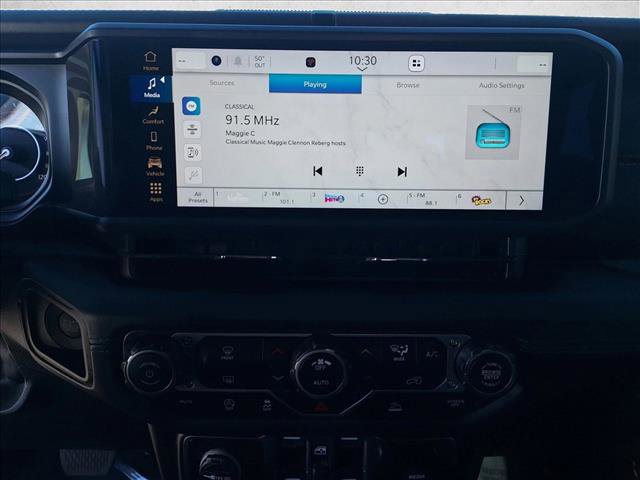 Used 2025 Jeep Gladiator Mojave image 12