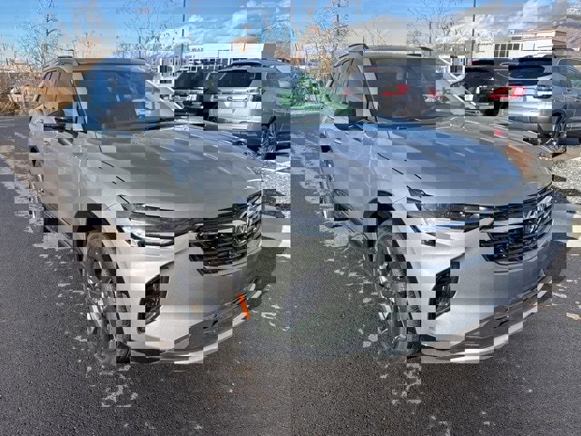 Used 2023 Buick Envision Essence w/ Technology Package I video 1