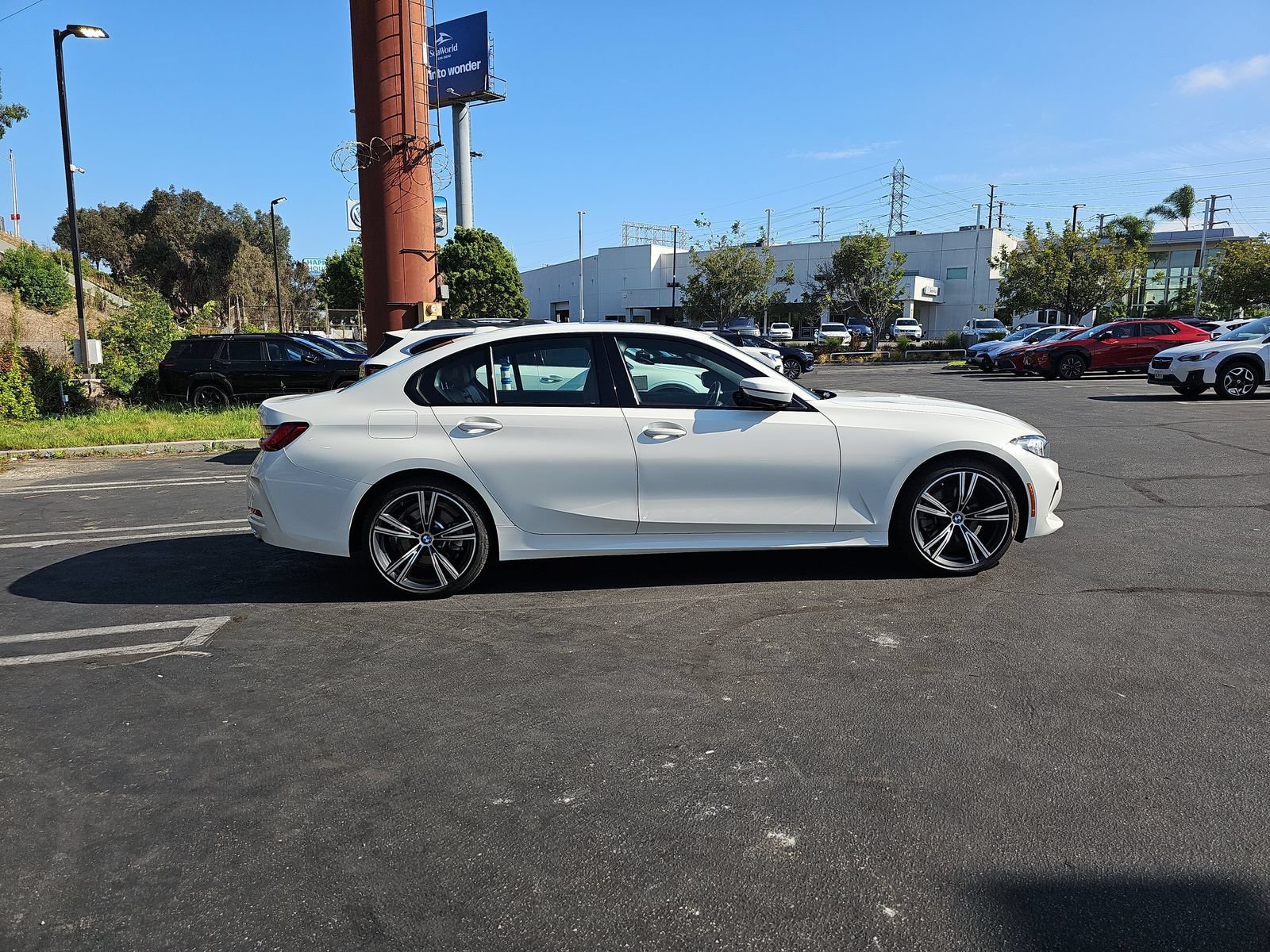 Used 2023 BMW 330i Sedan w/ Driving Assistance Package RWD image 8