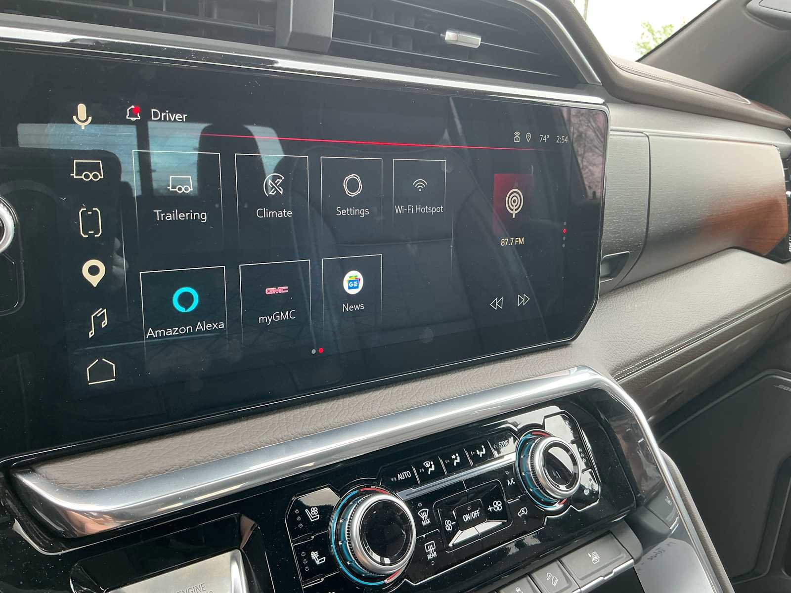 Used 2024 GMC Sierra 1500 Denali w/ Denali Reserve Package image 9