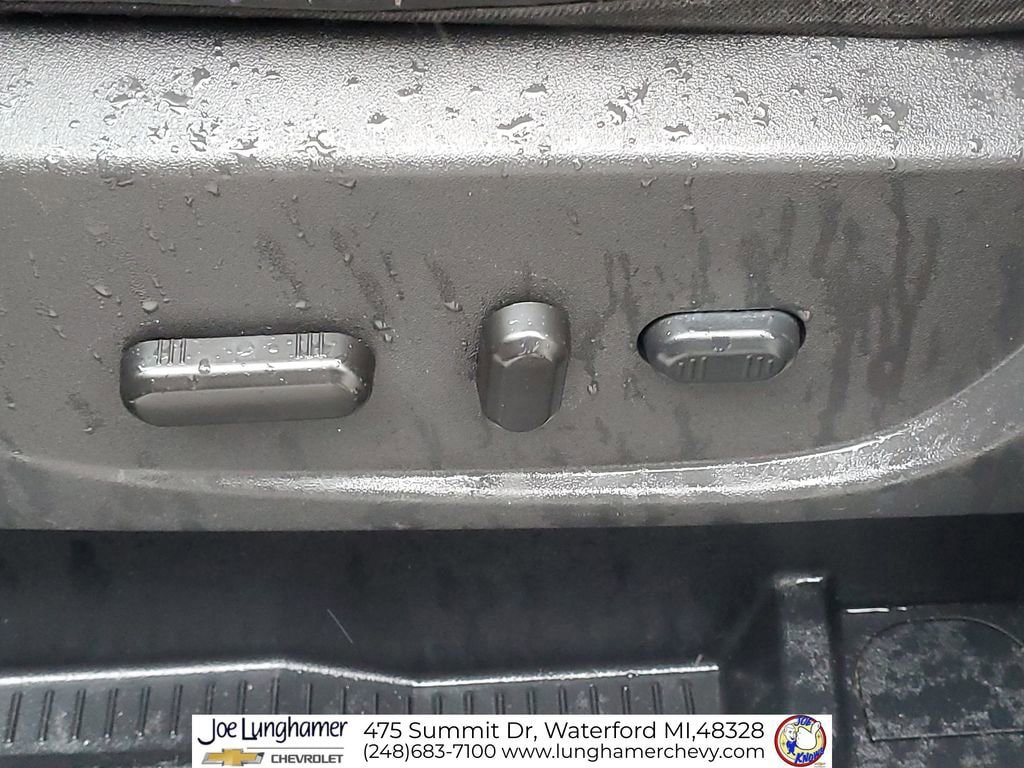 Used 2017 Ford Escape SE w/ SE Sport Appearance Package image 34
