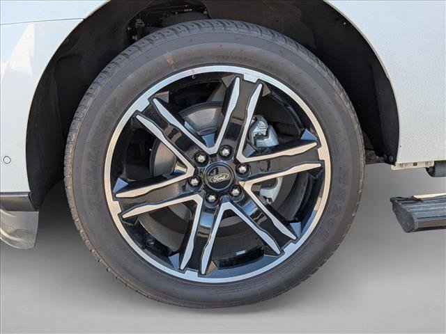 Used 2021 Ford Expedition Limited AWD/4WD image 15