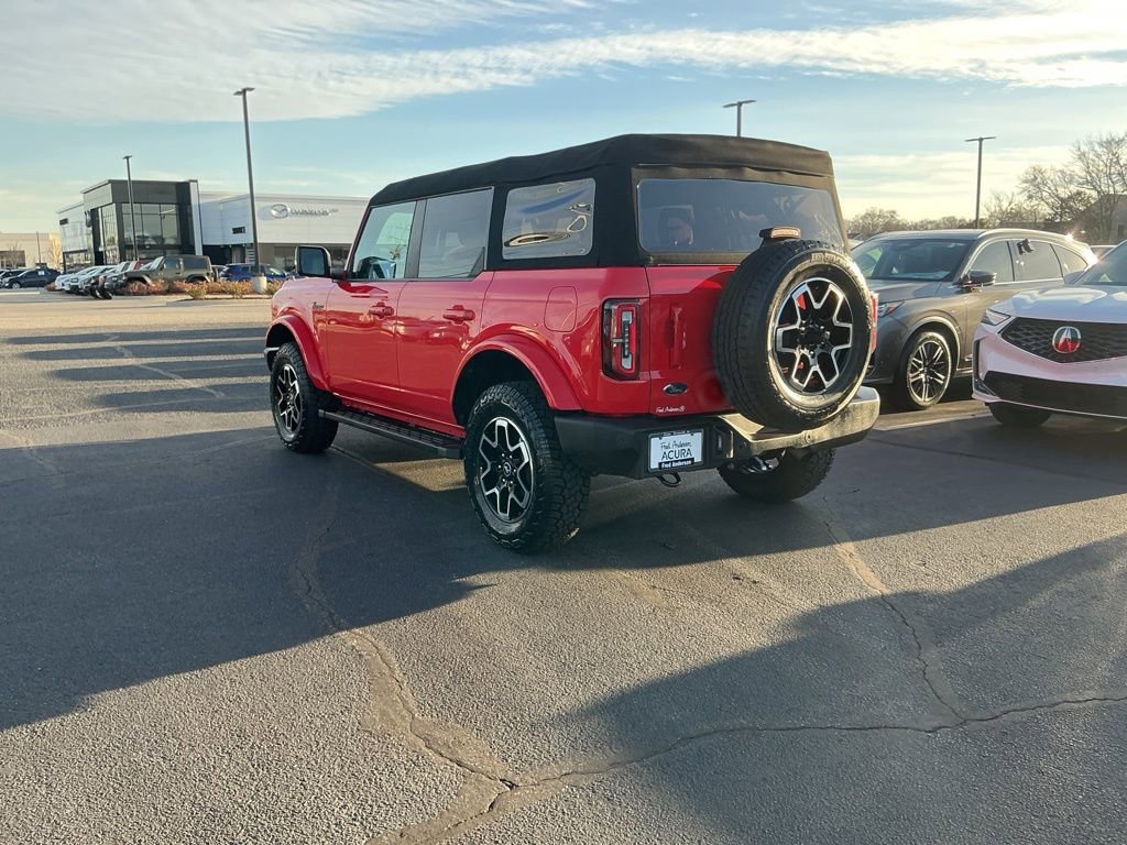 Used 2023 Ford Bronco Outer Banks image 3