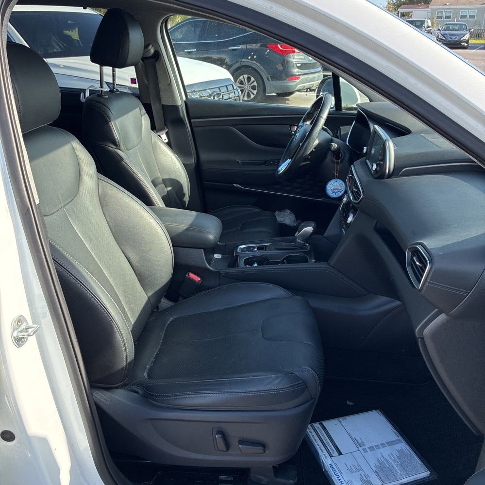 Used 2019 Hyundai Santa Fe Limited image 11