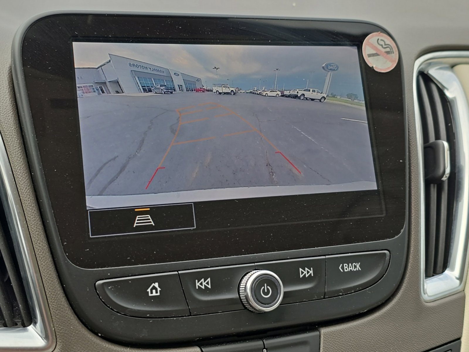 Used 2024 Chevrolet Malibu LT FWD image 5