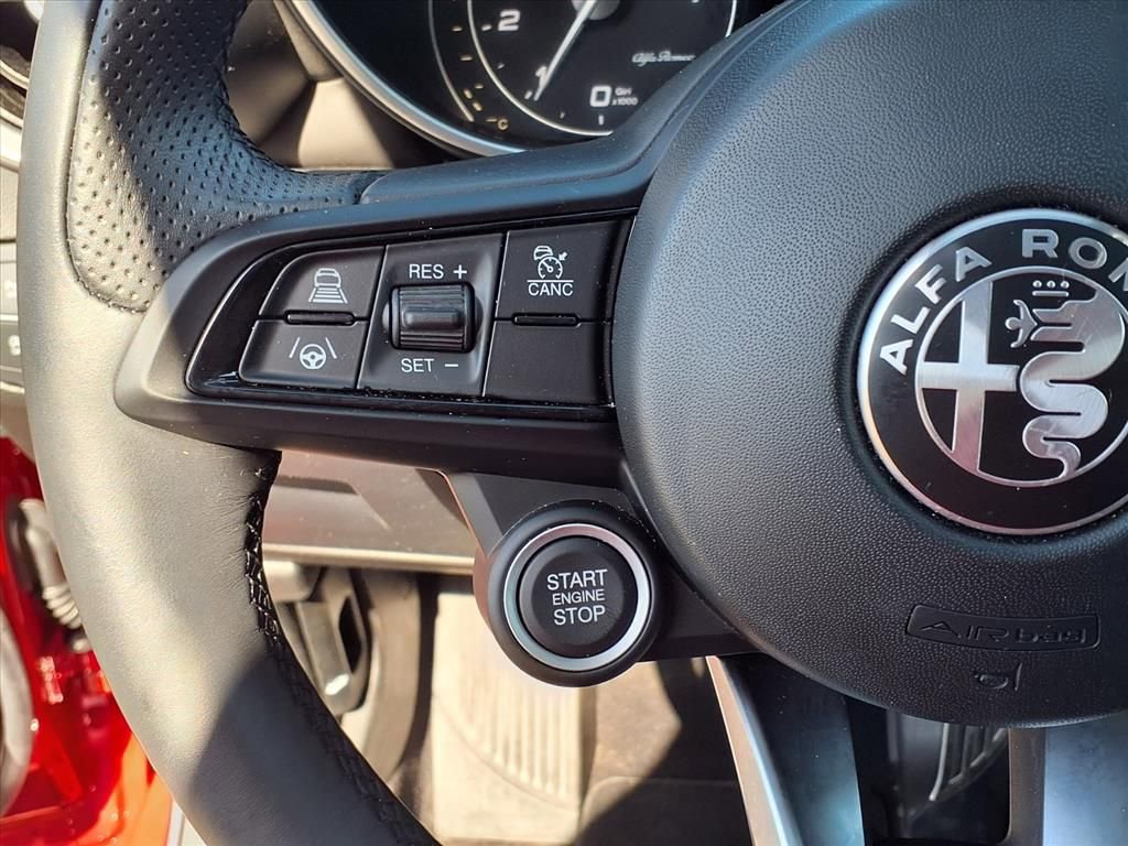 Used 2023 Alfa Romeo Giulia Ti image 35