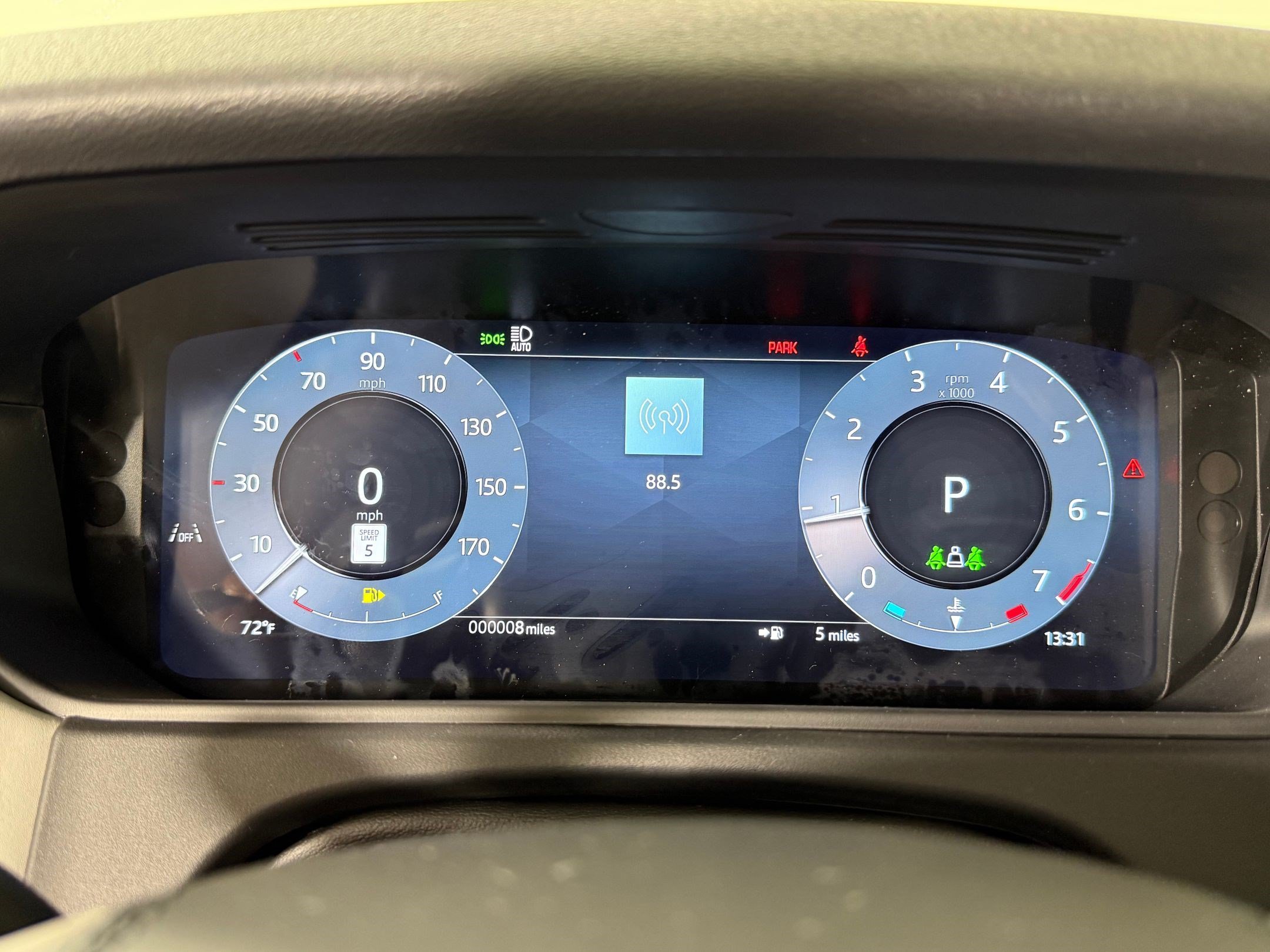 New 2026 Land Rover Range Rover Velar S AWD/4WD image 18