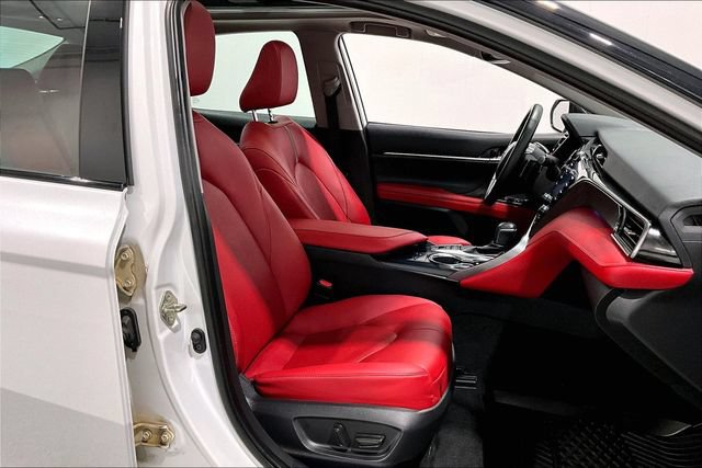 Used 2020 Toyota Camry XSE FWD image 35