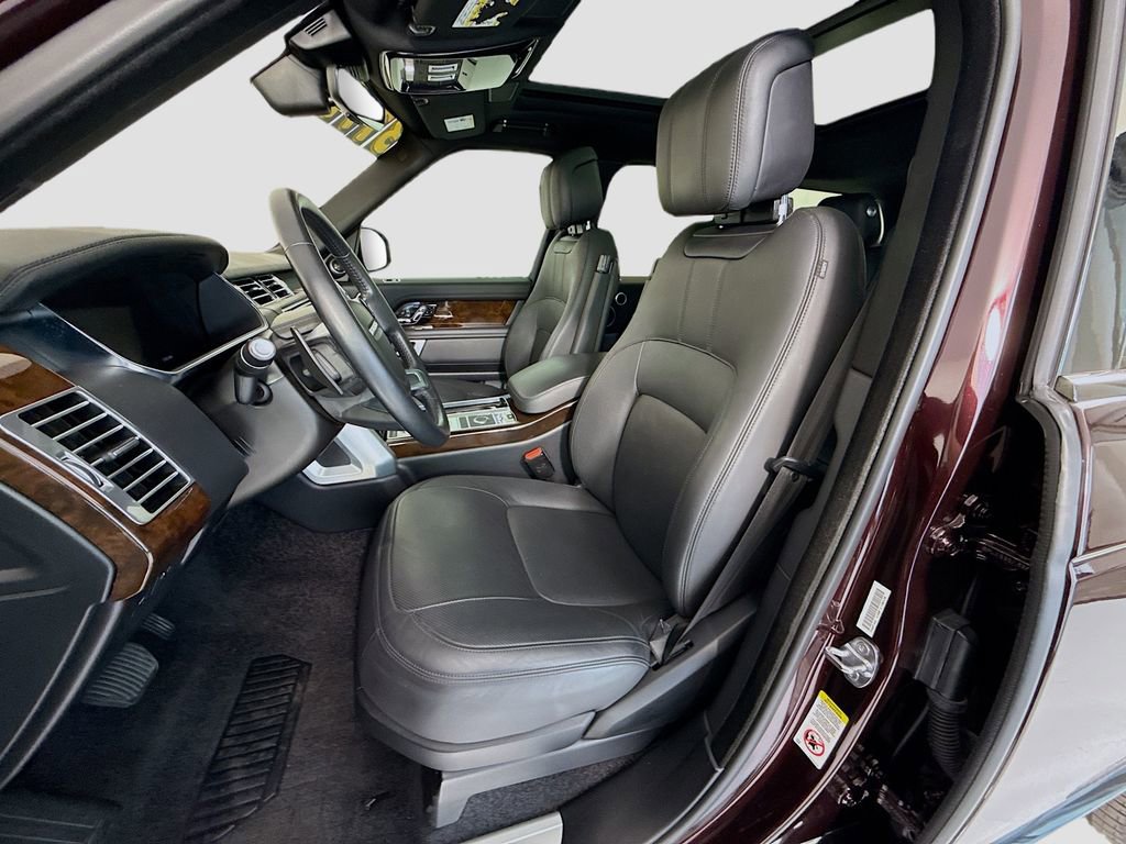 Used 2020 Land Rover Range Rover HSE image 20
