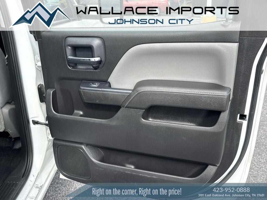 Used 2015 Chevrolet Silverado 3500 W/T AWD/4WD image 27