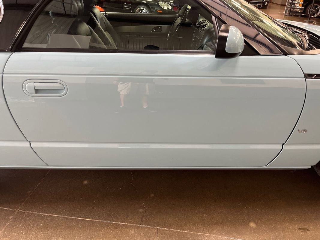 Used 2003 Ford Thunderbird image 69