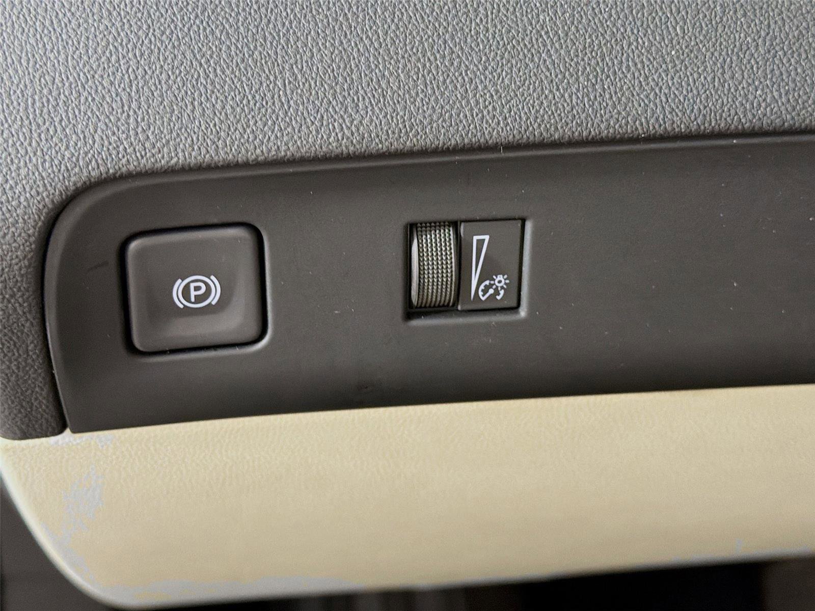 Used 2023 Buick Enclave Essence w/ Trailering Package, 5000 lbs. image 10