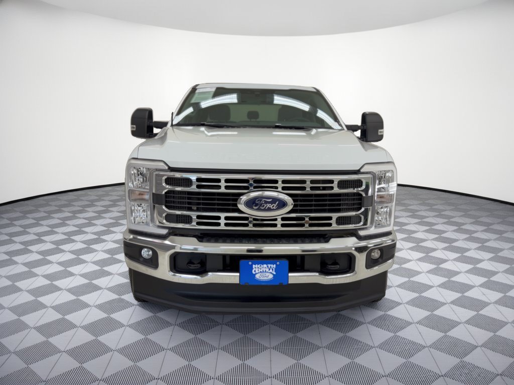 Used 2025 Ford F250 XLT w/ FX4 Off-Road Package AWD/4WD image 6