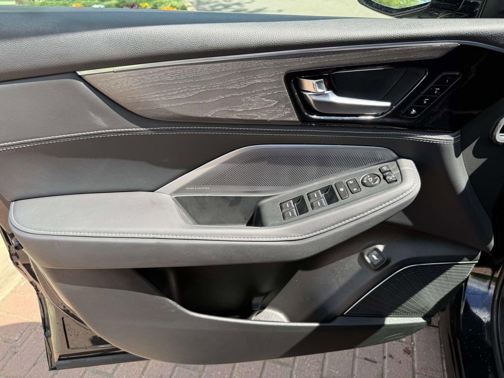 Certified 2026 Acura MDX SH-AWD w/ Advance Package image 10