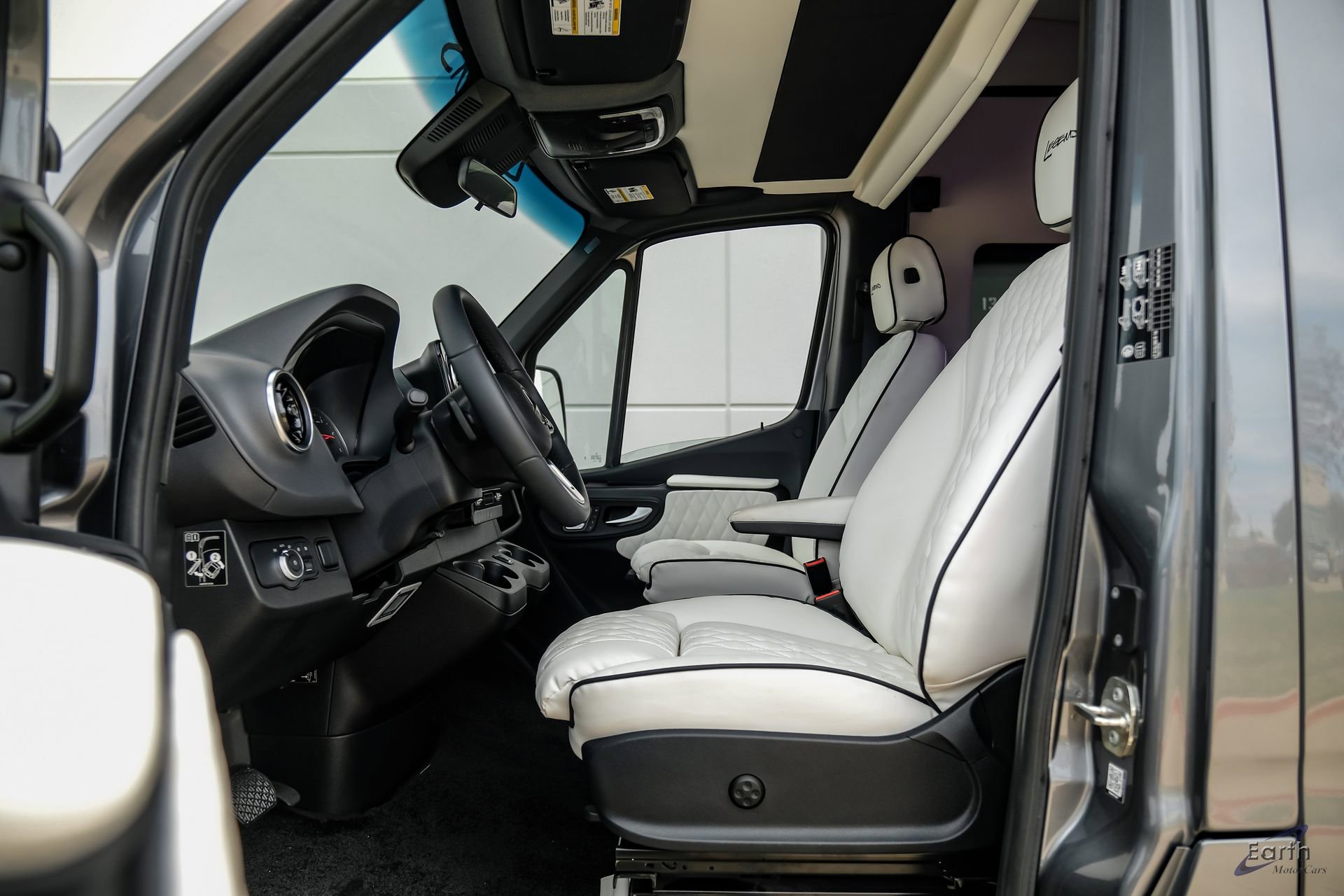 Used 2023 Mercedes-Benz Sprinter 3500 image 36