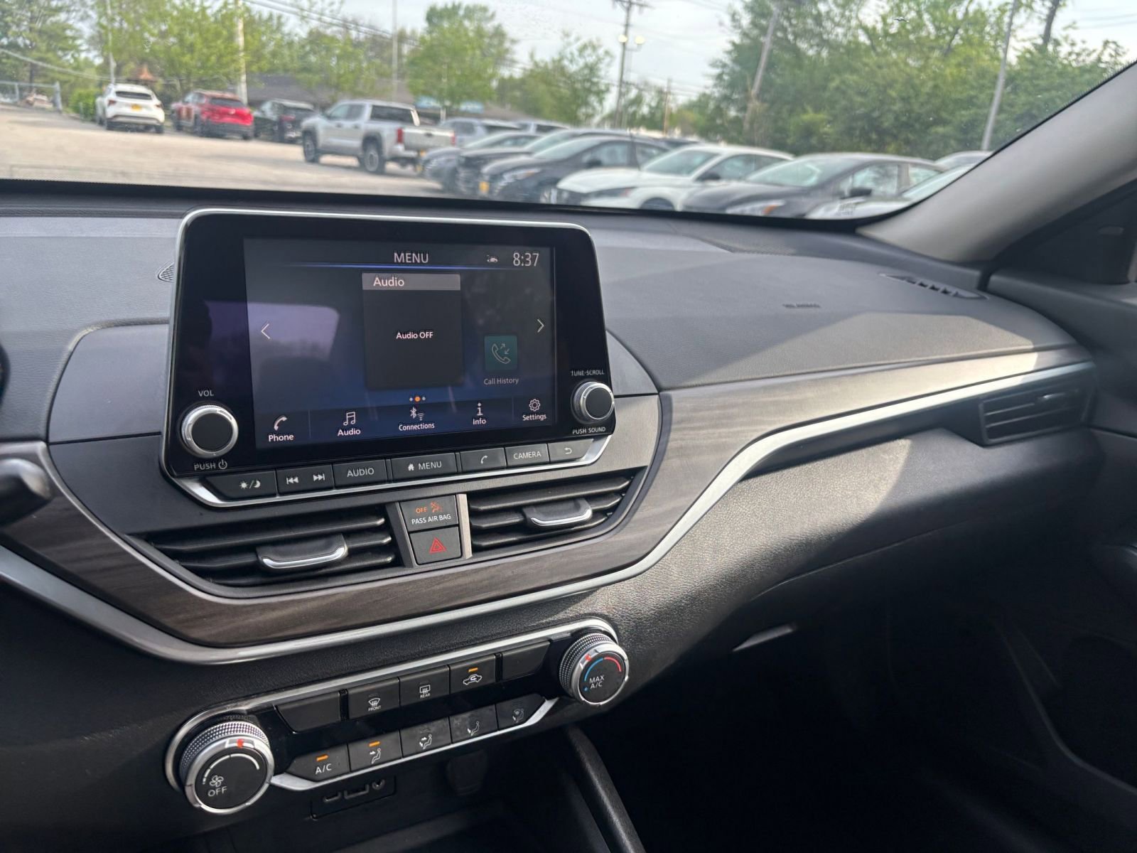 Used 2025 Nissan Altima 2.5 SV image 34