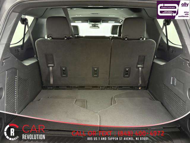 Used 2024 GMC Yukon XL SLT image 7