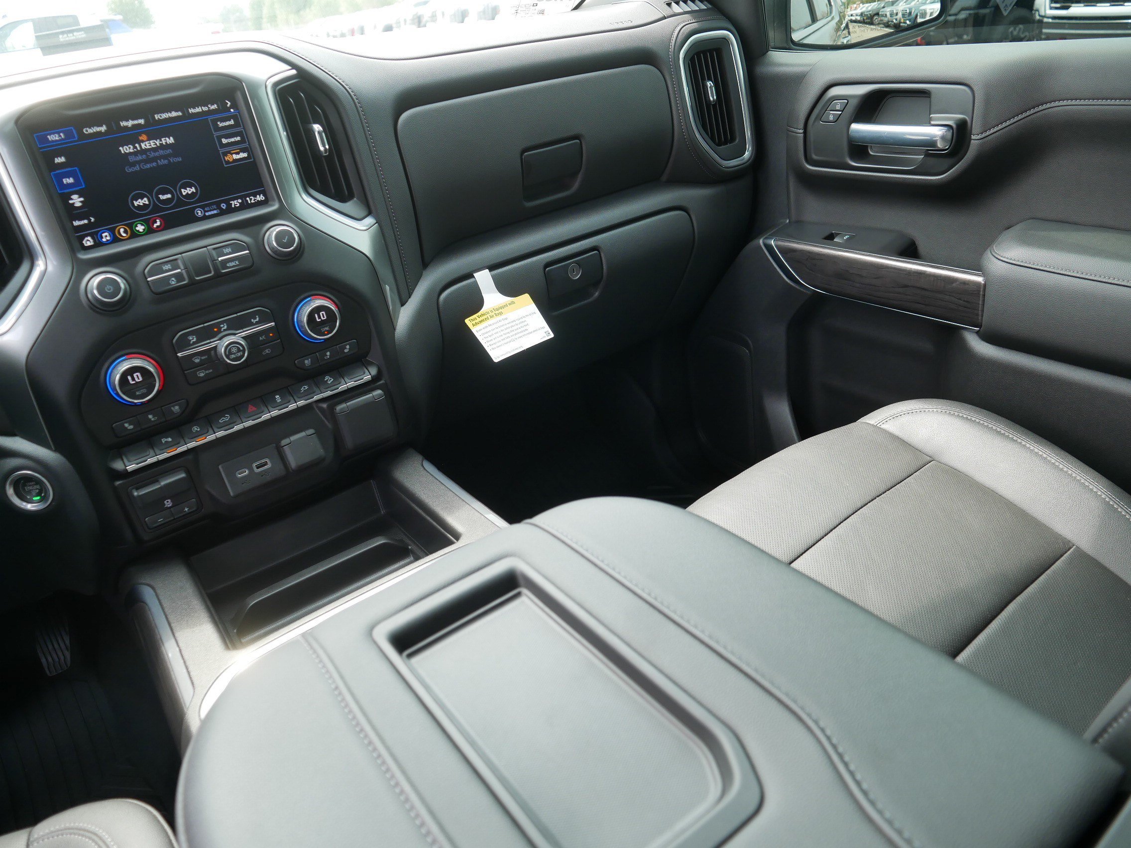 Used 2021 Chevrolet Silverado 1500 LTZ AWD/4WD image 11