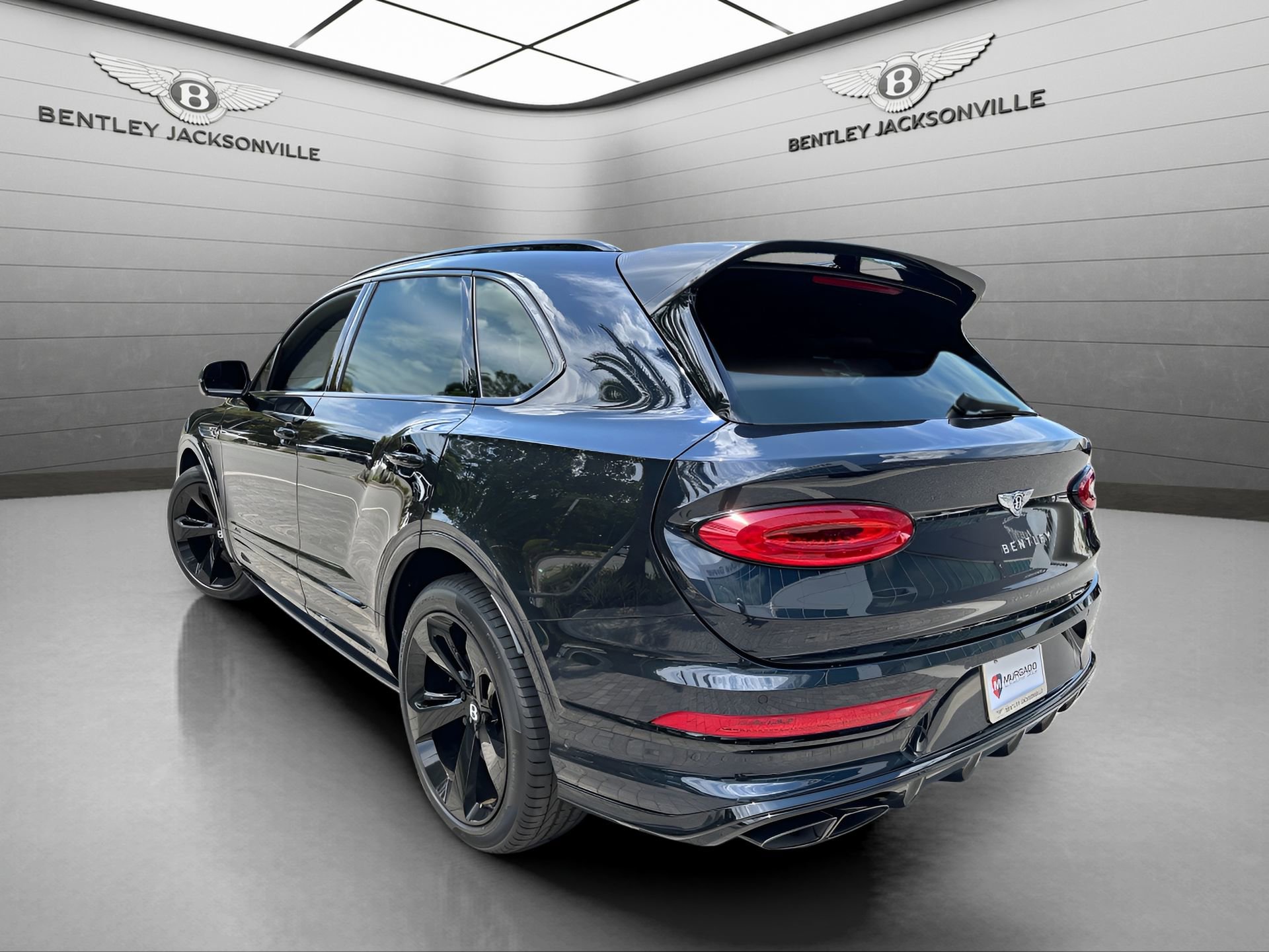 Used 2024 Bentley Bentayga video 3