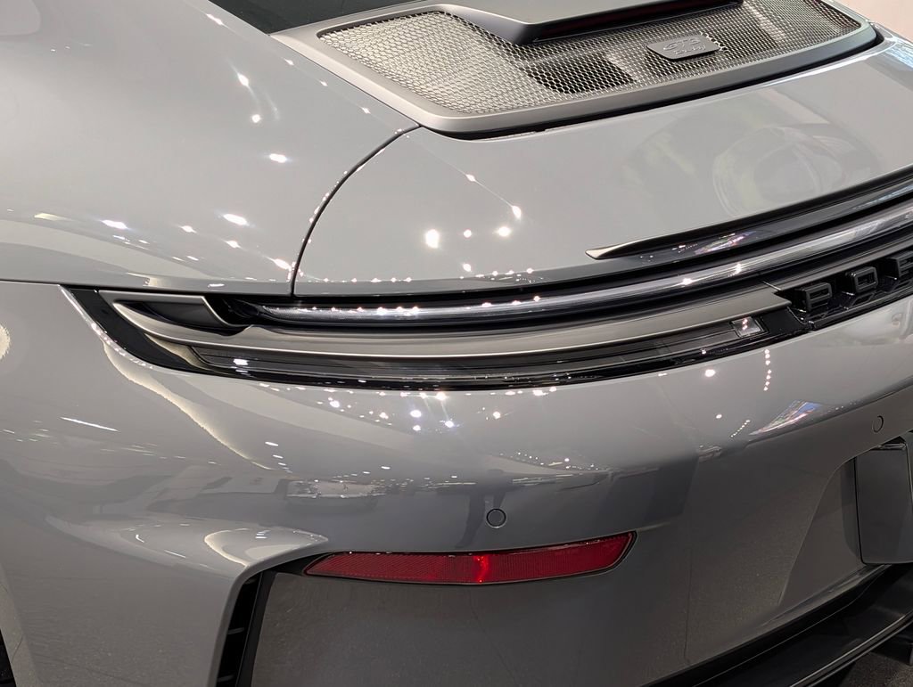 New 2026 Porsche 911 GT3 image 16