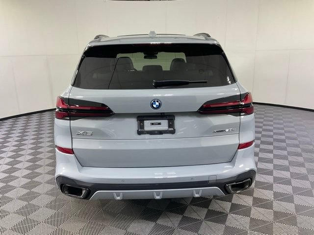 Used 2024 BMW X5 xDrive50e AWD/4WD image 5