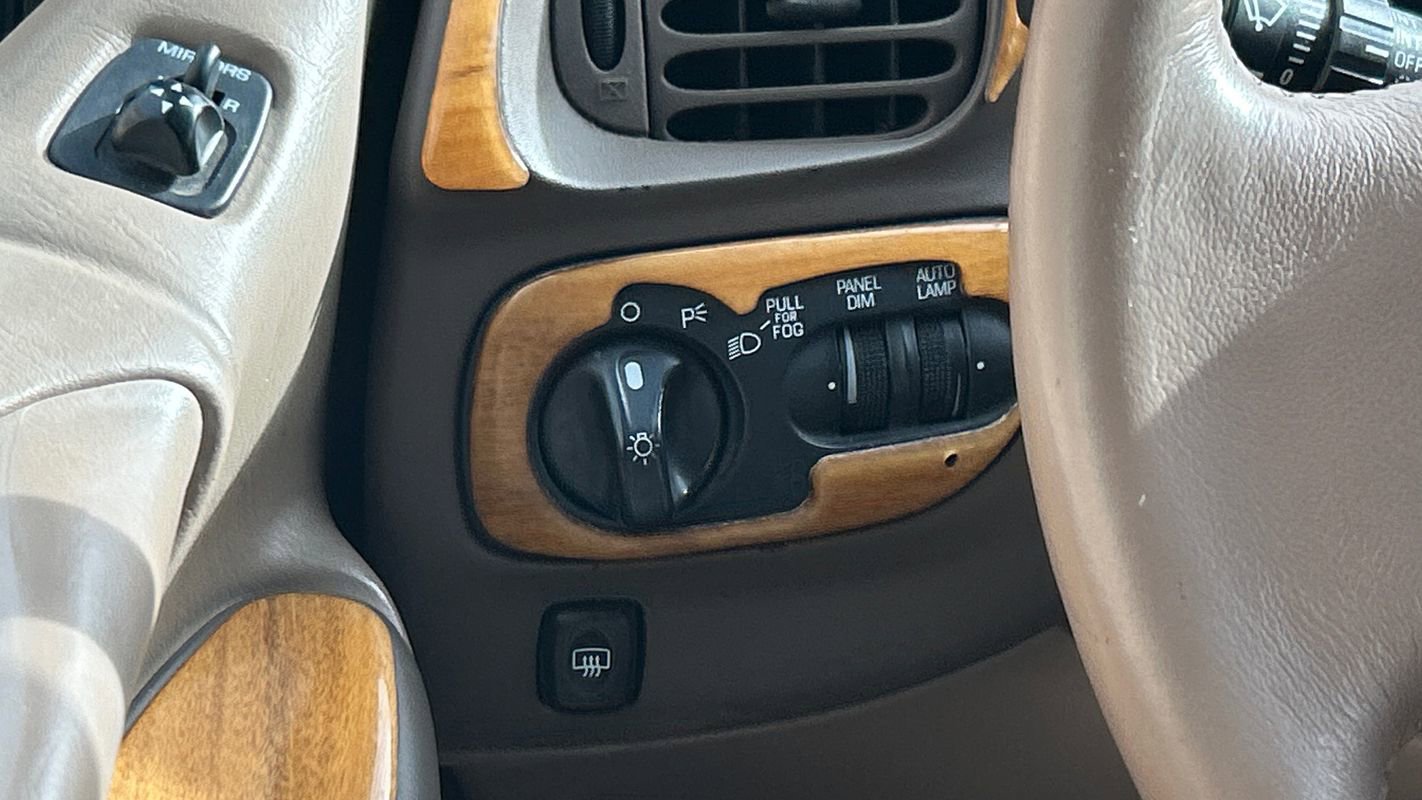 Used 1998 Ford Expedition Eddie Bauer AWD/4WD image 22