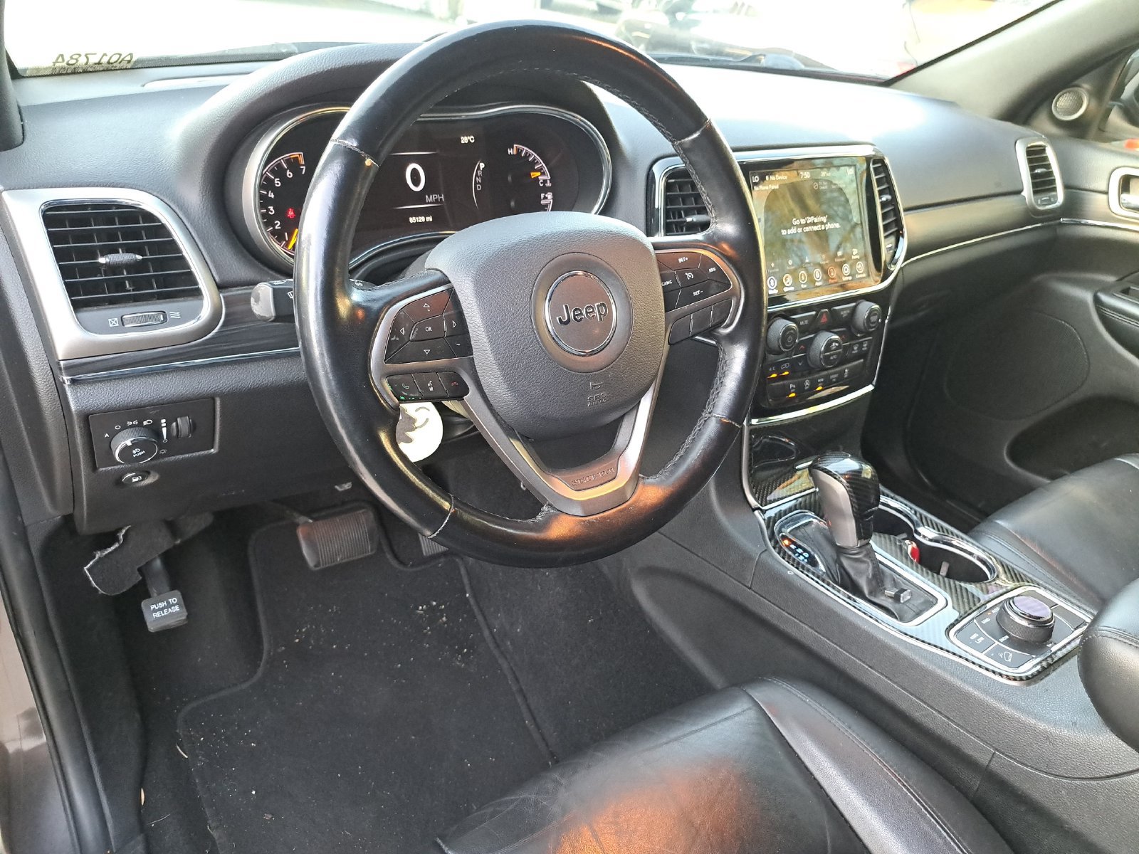 Used 2021 Jeep Grand Cherokee Limited AWD/4WD image 10