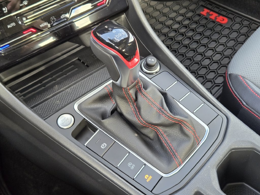 New 2027 Volkswagen Jetta GLI Autobahn FWD image 19