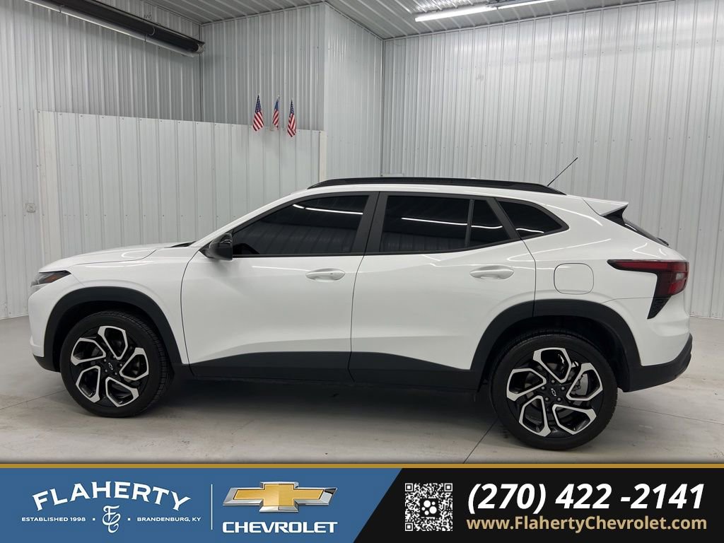 Used 2024 Chevrolet Trax RS image 5