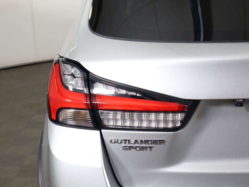 Used 2024 Mitsubishi Outlander Sport LE image 12
