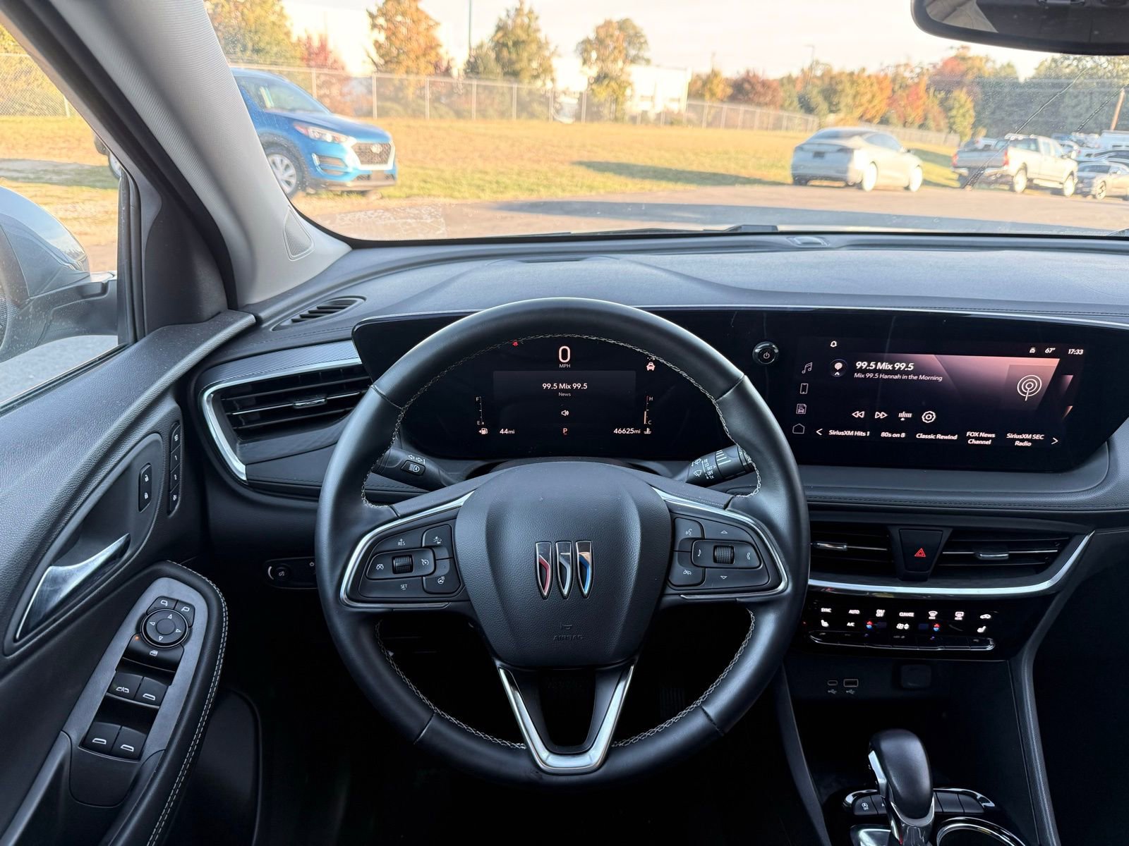 Used 2024 Buick Encore GX Avenir image 27