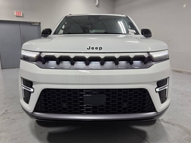 New 2026 Jeep Grand Wagoneer Limited w/ Premium Group II AWD/4WD image 2