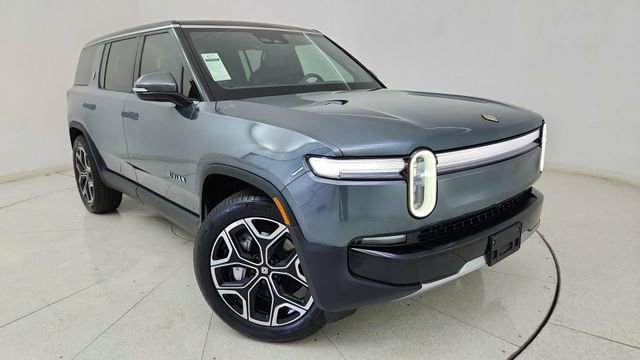 Used 2025 Rivian R1S Adventure image 90