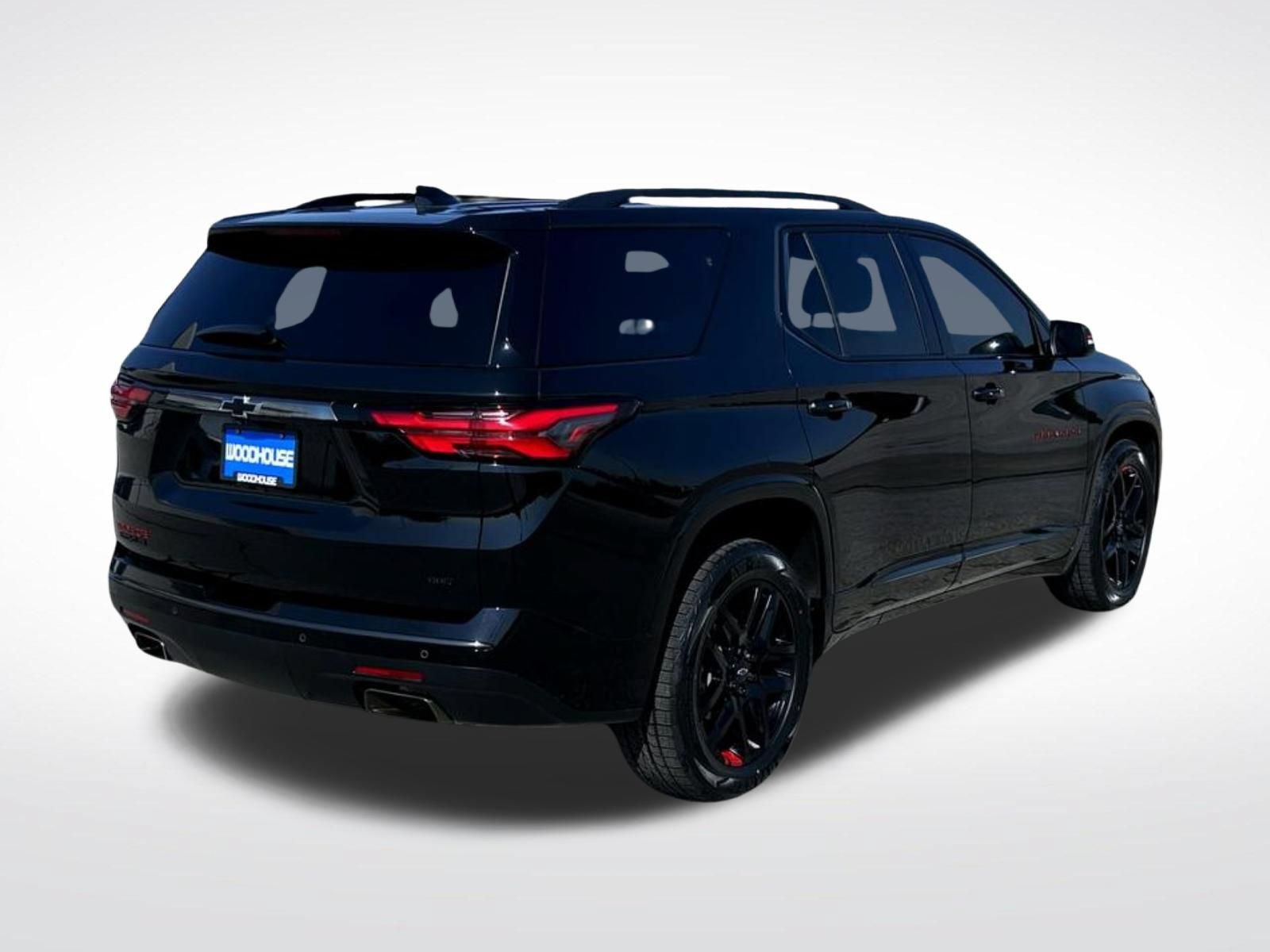 Certified 2023 Chevrolet Traverse Premier w/ Redline Edition AWD/4WD image 6