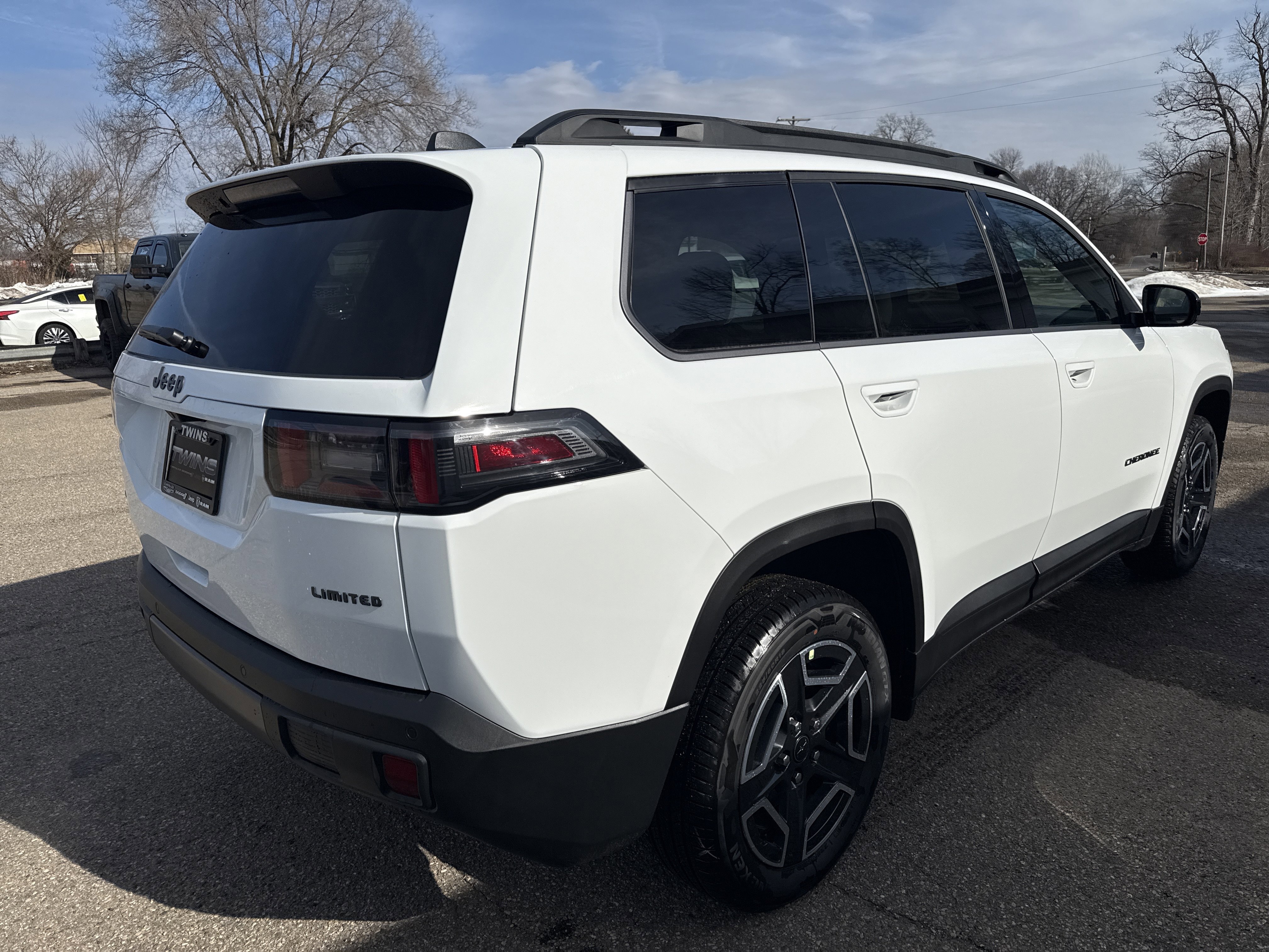 New 2026 Jeep Cherokee Limited AWD/4WD image 4