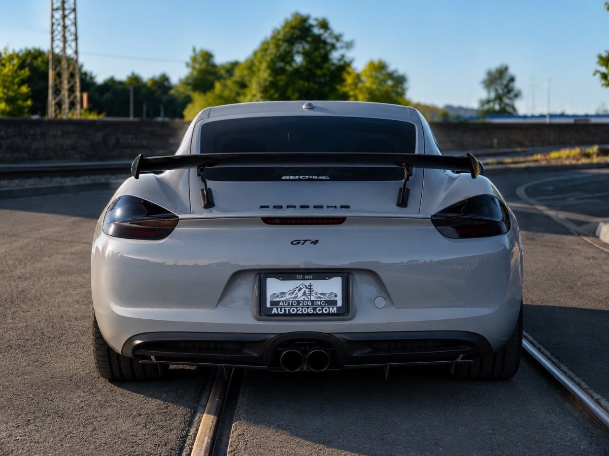 Used 2015 Porsche Cayman RWD image 4