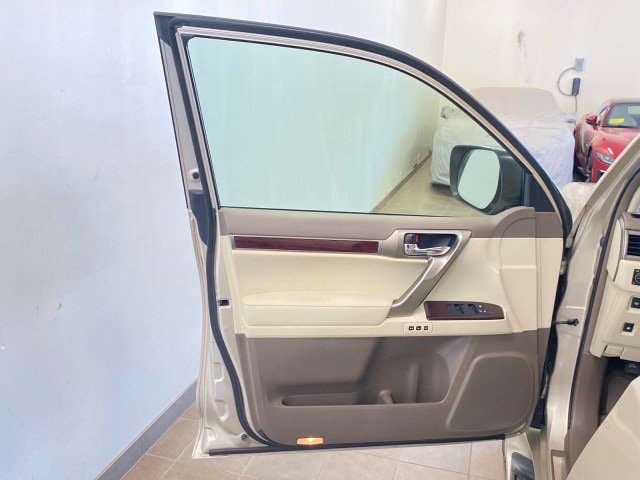 Used 2014 Lexus GX 460 Luxury AWD/4WD image 14