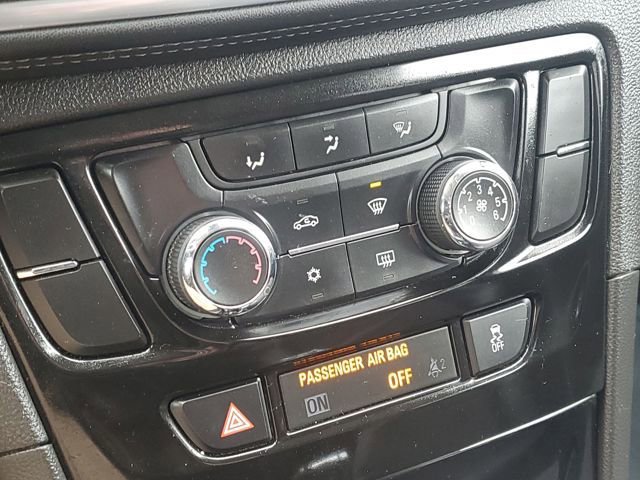 Used 2020 Buick Encore Preferred image 18