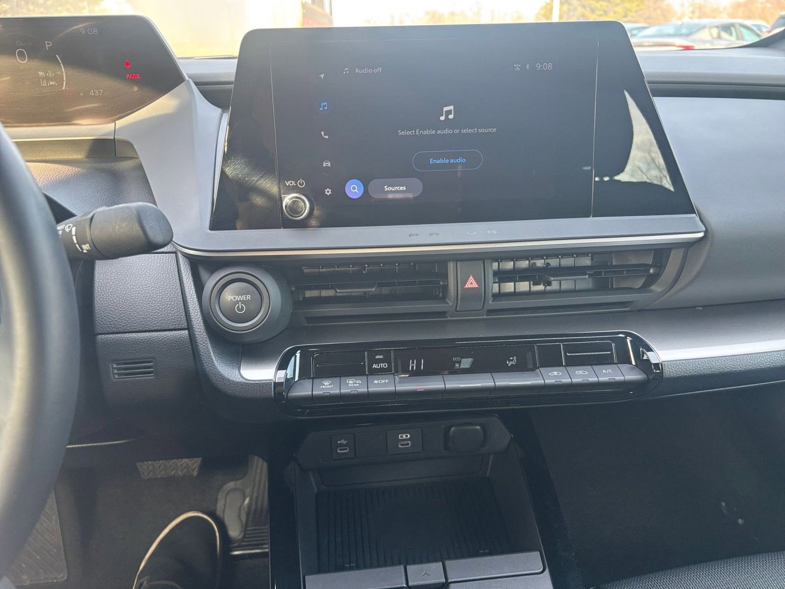 Used 2025 Toyota Prius LE image 18