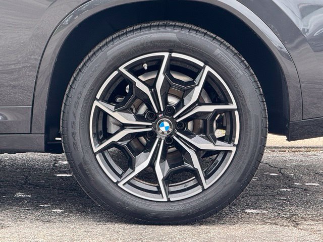 Certified 2025 BMW X4 xDrive30i w/ Premium Package AWD/4WD image 4