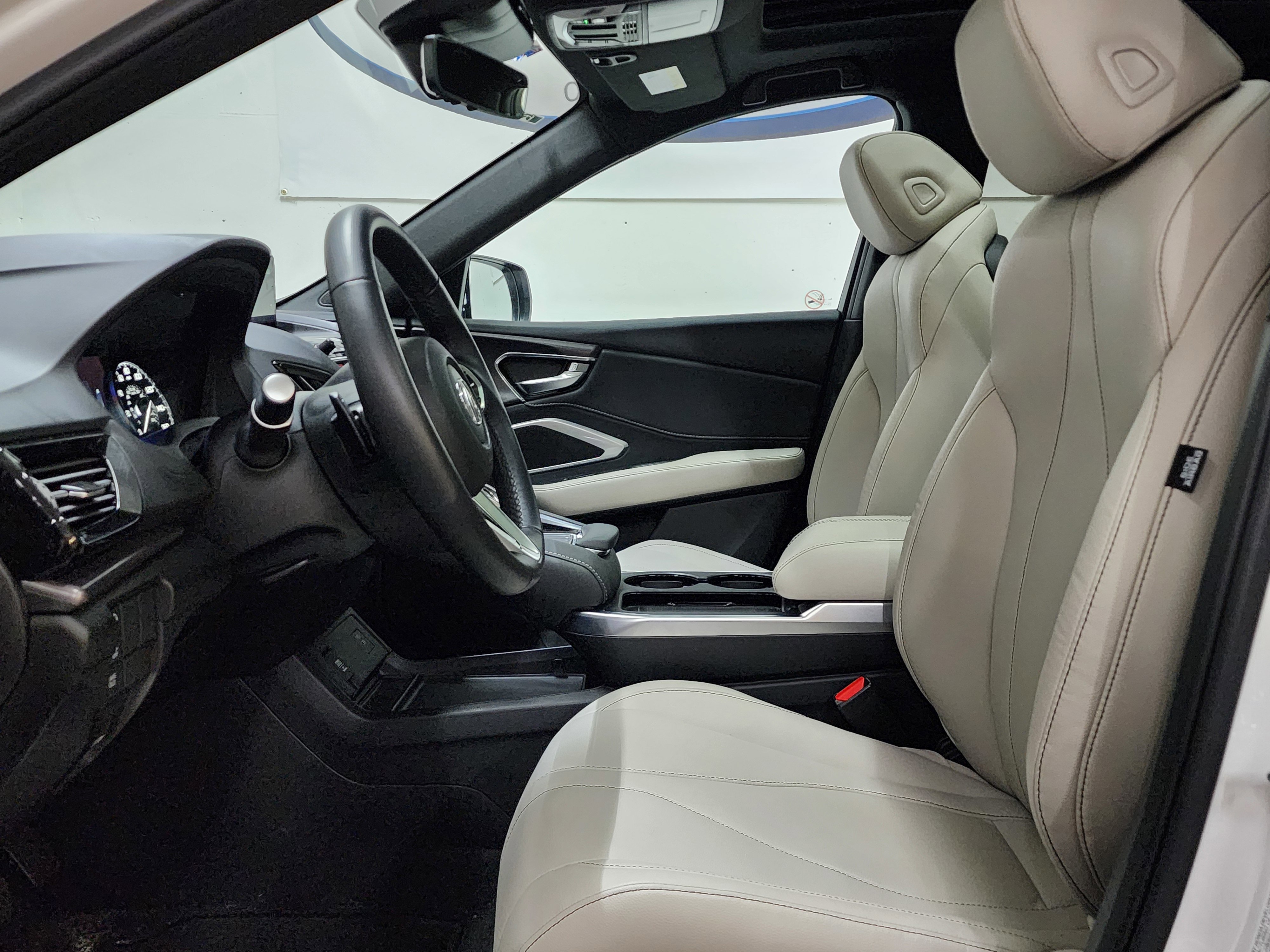 Certified 2025 Acura RDX SH-AWD image 14